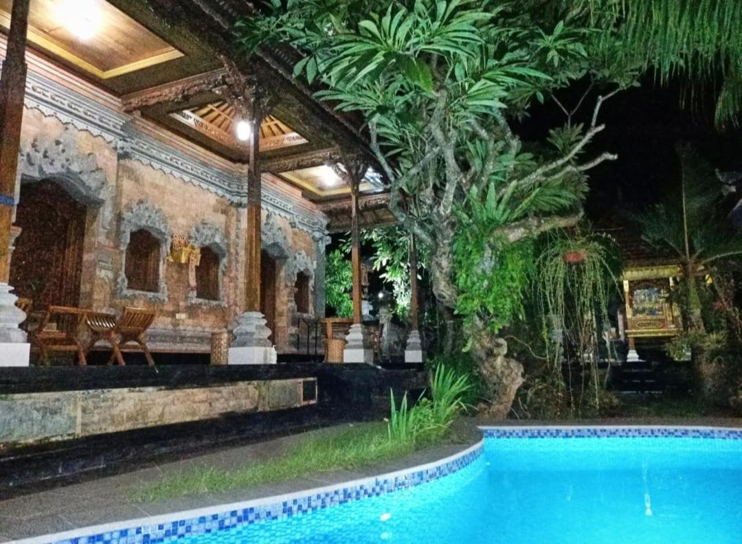 Green Palace Homestay Batununggul Eksteriør billede