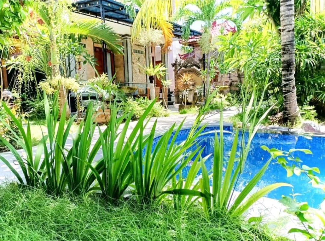 Green Palace Homestay Batununggul Eksteriør billede