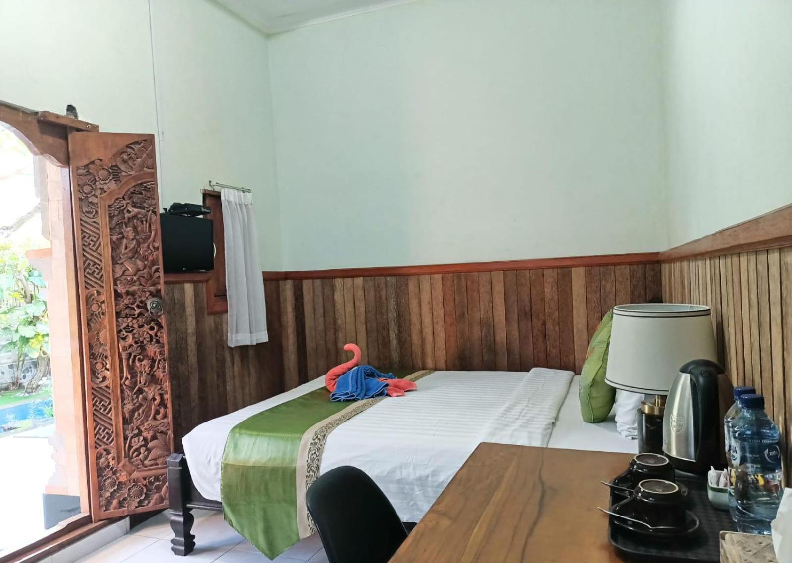 Green Palace Homestay Batununggul Eksteriør billede