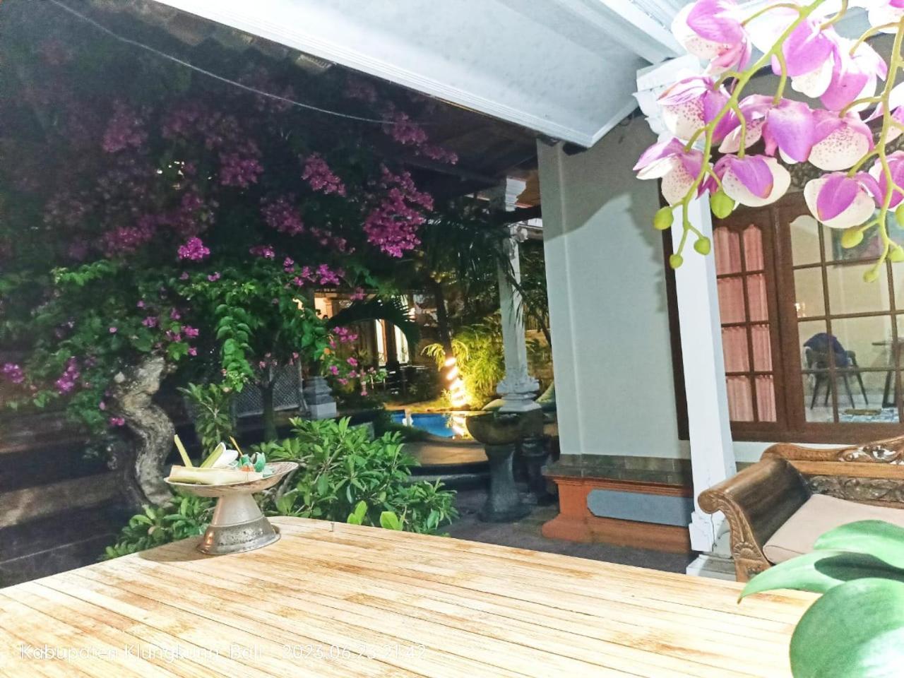 Green Palace Homestay Batununggul Eksteriør billede